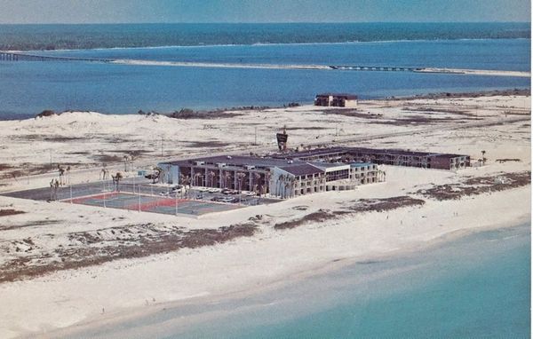 Navarre Beach 1977 - Holiday Inn Holidome
